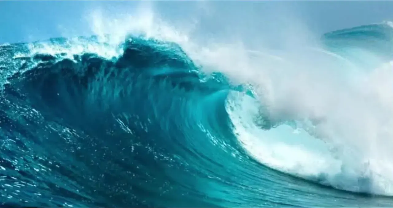 Original ocean wave photo before Kling AI image to video